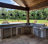 Outdoor kitchen built by MCM Homes, LLC
